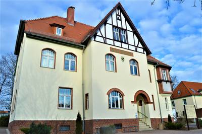 Rathaus schräg